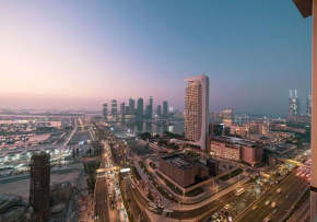 Luxury Suite New 4 BHK Sea View, Tallest Residential Tower, Marina, 5 min to Beach